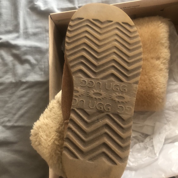 UGG Booties - Picture 3 of 6